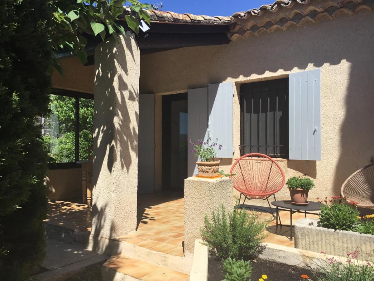 דירות Lauris Petit Cocon Dans Le Luberon מראה חיצוני תמונה